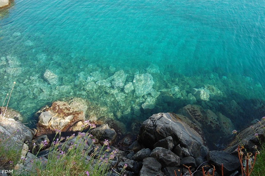 Calabria - scogliera di Copanello e grotte di San Gregorio